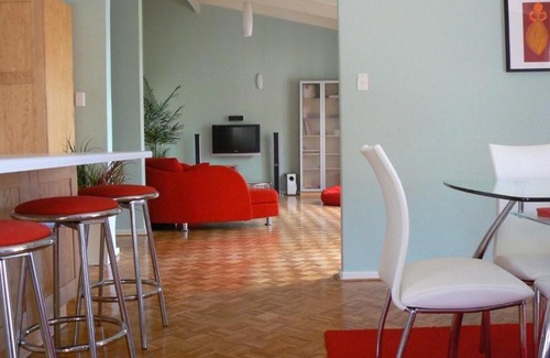 Quinns Rocks House | La Cote d Or - Mediterranean Cottage
