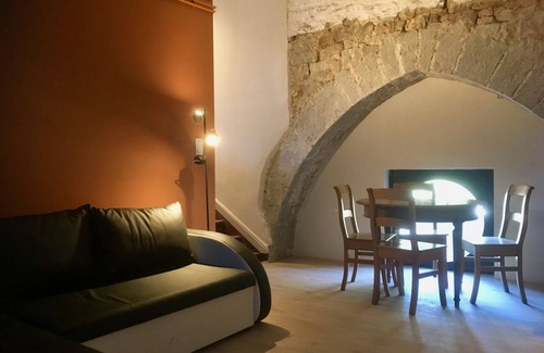 Barbencon Apartment | La Couronne d'Or, Châtelet de Barbençon