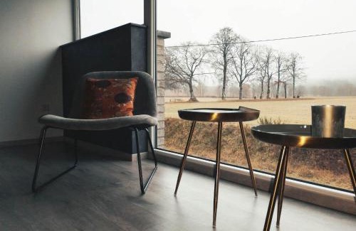 Lorcy House | La course du soleil