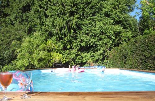 Chateauneuf-la-Foret Bed & Breakfast | La Croix du Reh