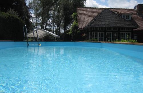 Chateauneuf-la-Foret Bed & Breakfast | La Croix du Reh