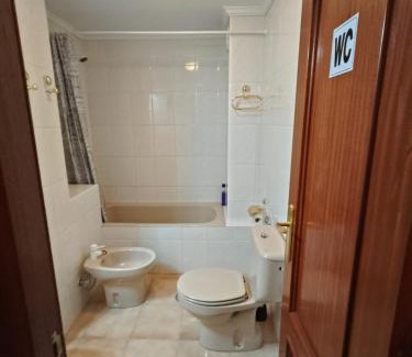 Llanaves de la Reina Apartment | La Cuestina