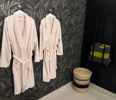 Isbergues House | La dépendance chambre de charme & SPA privatif