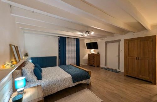 Dompierre-sur-Veyle Apartment | La dépendance de la Ferme Blanche