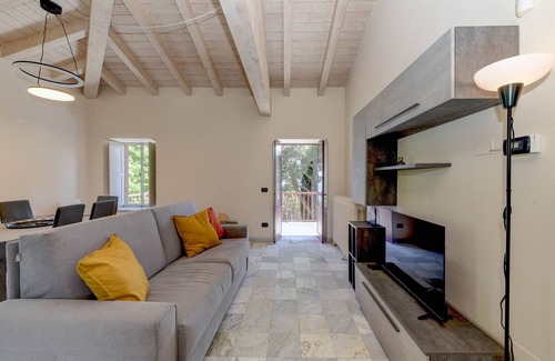 Barbarano Apartment | La Darsena by Garda FeWo directly on the lake