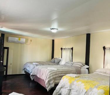 Corozal Hotel | La Delphina Bed and Breakfast Bar and Grill