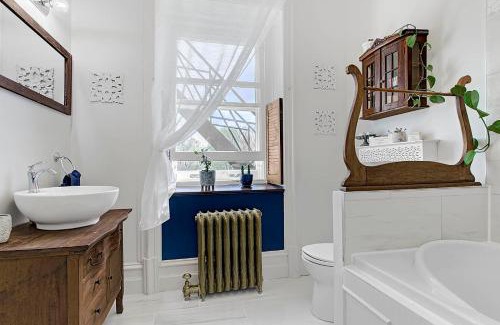 Neuville Bed & Breakfast | La Demeure du Capitaine