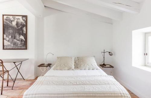 Cadereau Villa | La Demeure Provençale au charme suranné