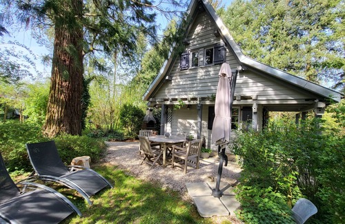 Strueth Ski Chalet | "La Demoiselle" Oct/Nov wonderful colours in the park-3 days possible