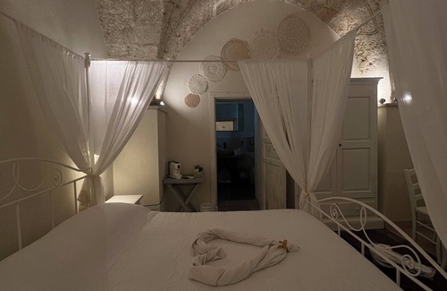 Isola del Borgo Antico Bed & Breakfast | La Dimora Degli Dei