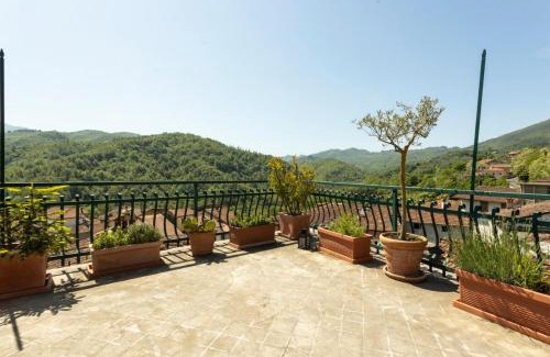 San Terenzo Monti House | La Dimora del Borgo Antico - Holiday House in Tuscany Lunigiana near 5 Terre, WiFi, Panoramic Terrace
