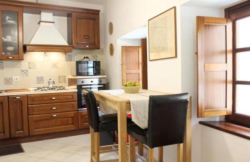 San Terenzo Monti House | La Dimora del Borgo Antico - Holiday House in Tuscany Lunigiana near 5 Terre, WiFi, Panoramic Terrace
