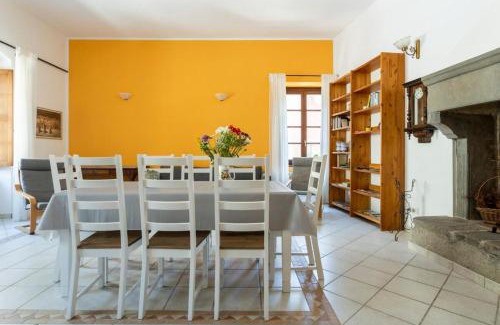 San Terenzo Monti House | La Dimora del Borgo Antico - Holiday House in Tuscany Lunigiana near 5 Terre, WiFi, Panoramic Terrace
