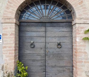 Collevalenza House | La dimora nel Castello