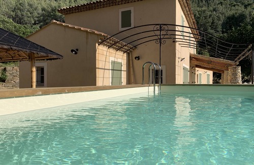 Saint-Cyr-sur-Mer Villa | La Divine, Villa & Spa, sea view, nature & calm