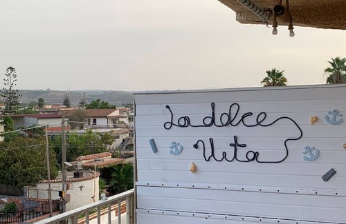 Agnone Bagni Apartment | La Dolce Vita