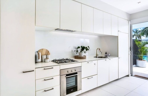 Port Douglas Apartment | La Dolce Vita - Swim-Out Luxury in Port Douglas – Steps from Four Mile Beach