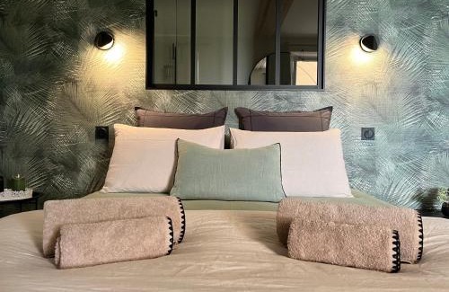 Saint-Ouen-des-Toits House | La Douce Halte - Gîtes avec Spa ou Sauna