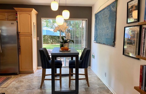 Encino House | LA - Encino Sweet Long Term Stay Bungalow