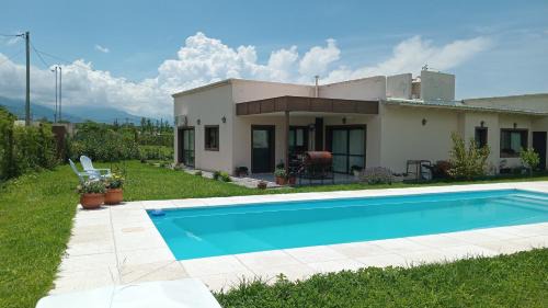 Campo Quijano House | LA ESQUINA DE LA FLOR