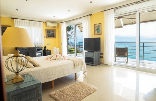 El Roc de Sant Gaieta Hotel | La estrella del mediterraneo