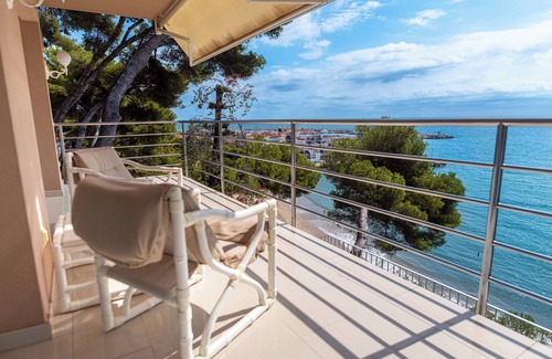 El Roc de Sant Gaieta Hotel | La estrella del mediterraneo