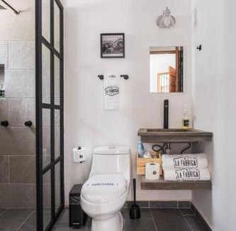 Valle de Bravo Apartment | La Fábrica #5 Saint Gobain