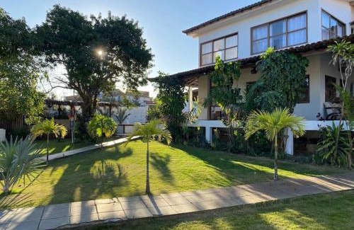 Arraial do Cabo House | La Famille - Casa com Piscina, Jacuzzi, Jardim e próximo a Praia