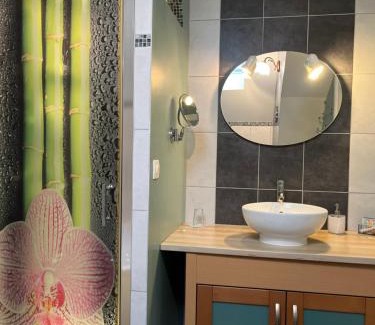 Brecy Bed & Breakfast | La Fauconnière