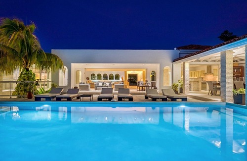 Les Terres Basses Villa | La Favorita - Charming Villa - 3 Bedrooms