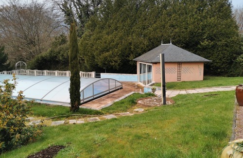 Courtonne-la-Meurdrac House | LA Ferlande EN Auge Parc Piscine Sejour DE Reve Pour Famille OU Groupe