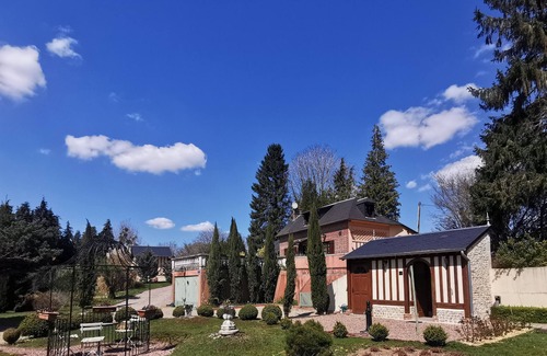 Courtonne-la-Meurdrac House | LA Ferlande EN Auge Parc Piscine Sejour DE Reve Pour Famille OU Groupe