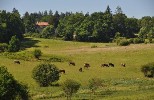 Bussiere-Boffy House | La Ferme aux Cinq Sens