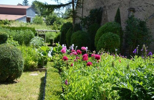 Aillevans House | La ferme aux glycines