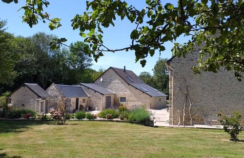 Colleville-sur-Mer Cottage | La ferme d'Omaha, in the heart of an orchard and 2km from Omaha beach