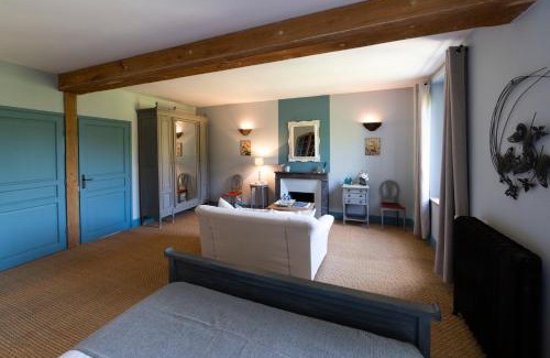 Bleury-Saint-Symphorien Bed & Breakfast | La Ferme de Bouchemont