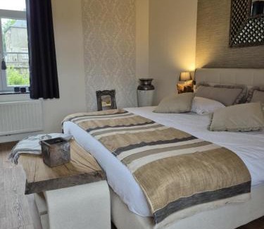 Martilly House | La Ferme de la Cour