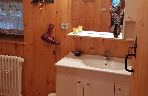 Vescours House | La Ferme De Montalibord