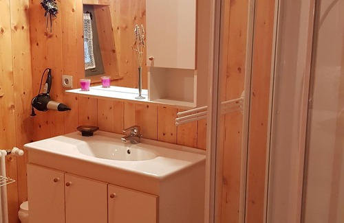 Vescours House | La Ferme De Montalibord
