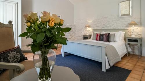Le Barroux Bed & Breakfast | La Ferme Des Belugues