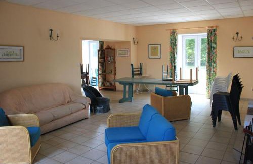 Certines House | La ferme du château - Maison familiale spacieuse