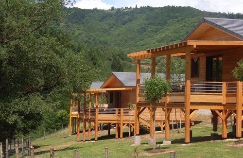 Saint-Cyprien-sur-Dourdou Ski Chalet | La Ferme Du Duzou