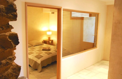 Chateauroux-les-Alpes Bed & Breakfast | La ferme de beauté ideal place to stay and wellness center