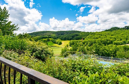 Puycalvel Apartment | La Ferme, Gîtes for 8 people
