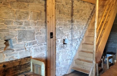 Frasne Apartment | La Fermette Gîte Atypique à Frasne