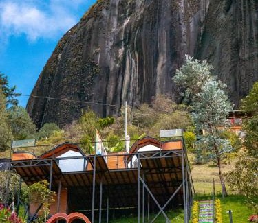 Guatape Hotel | La Finca De Frida