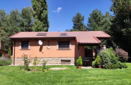 Hoyos del Espino Ski Chalet | La Finca de Gredos