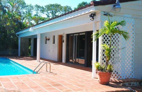 Glenvar Heights House | La Finca