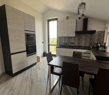 Orbassano Apartment | La finestra su Torino