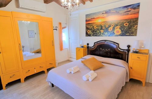 Collesalvetti House | La Finestra sul Colle